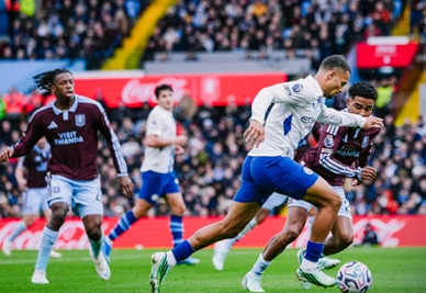 City slip to first Premier League loss of the season at Villa